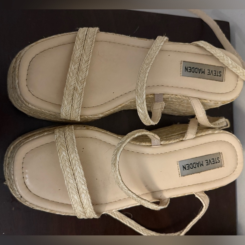 Steve Madden Abundant Flatforms